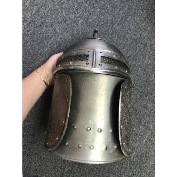 Vintage Pewtertone Olde Tankardware Medieval Knight Helmet Ice Bucket 1970 Stamp - Picture 2 of 10